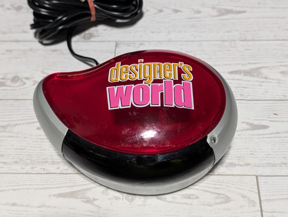 Hasbro Designer's World (2006) TV Game System w/ Remote Plug N Play * Works*